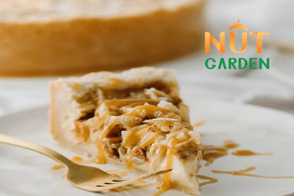 Rang hạnh nhân và sử dụng để làm các món bánh Nut Garden