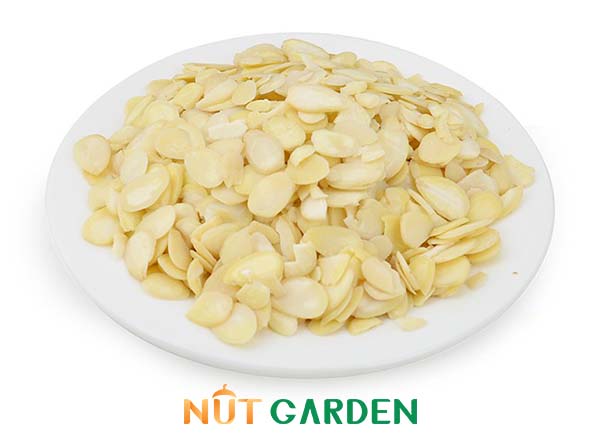Hạnh nhân lát vì sao được nhiều người ưa chuộng Hạnh nhân lát vì sao được nhiều người ưa chuộng