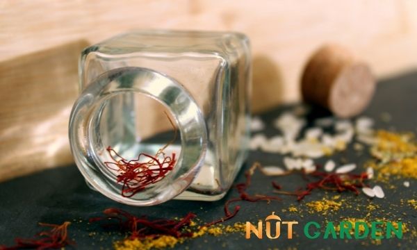 Cách xử lý saffron bị ẩm